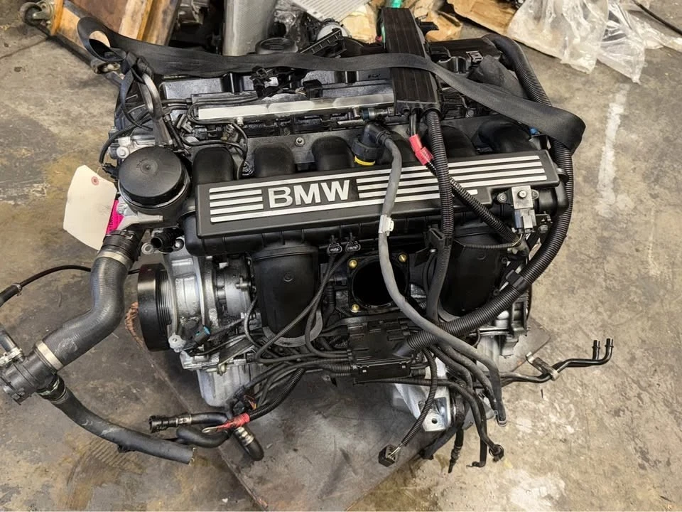 BMW 328i 128i 2007 2008 2009 2010 2011 2012 3,0 L N52 tracción trasera motor OEM 99 k millas Foto 2 de 4