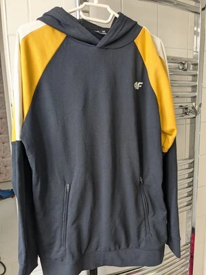 Sweat à capuche 4F taille M noir et jaune - Photo 1/4