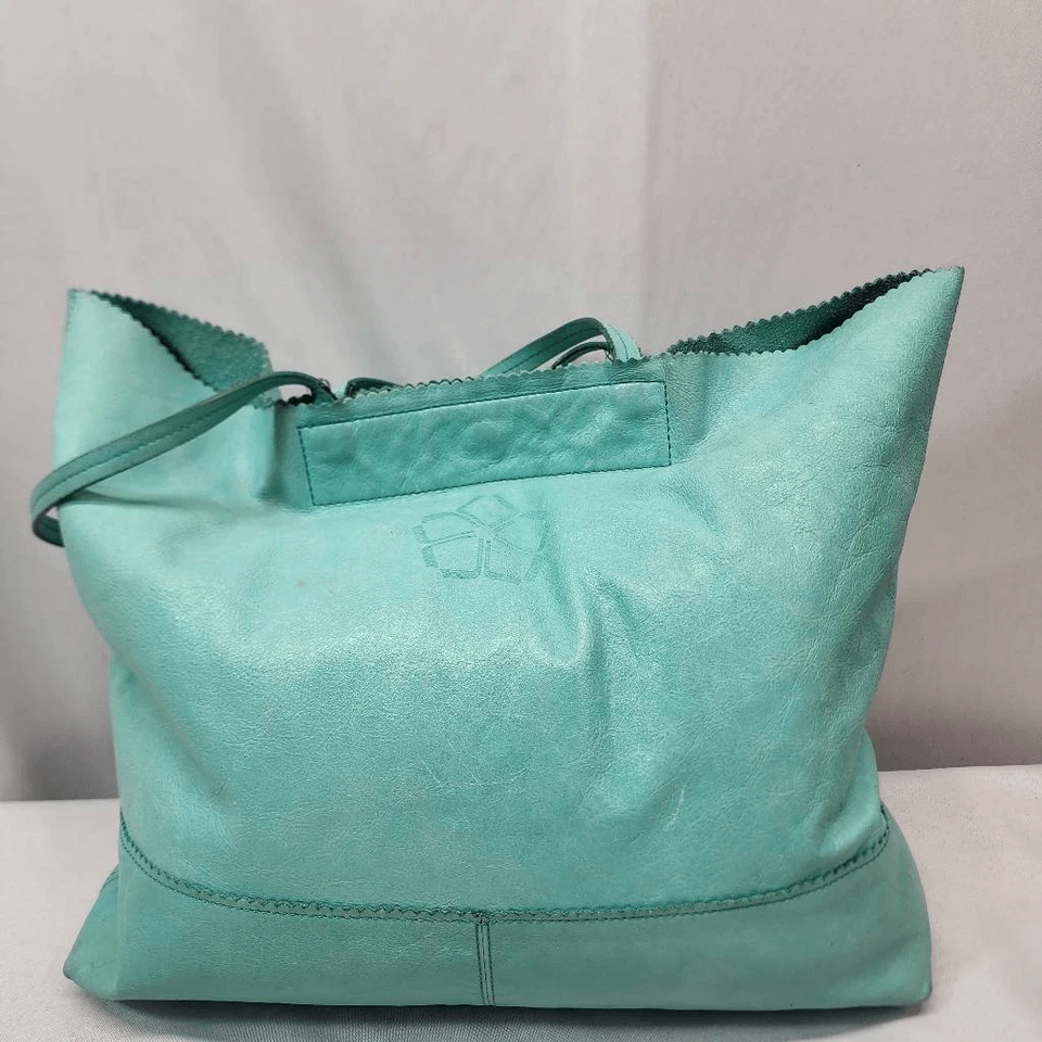 Trina Turk & Banana Republic 大号蓝绿色皮革托特包 Beach Boho Chic — 第 2/4 张图片