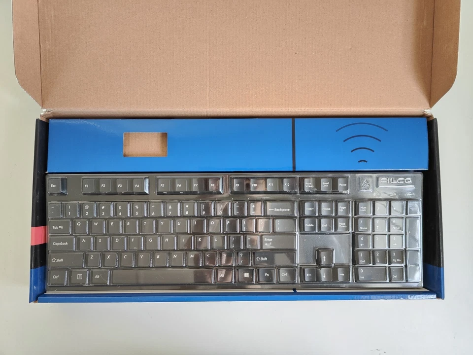 Filco Majestouch 2 Convertible Mechanical Keyboard - Cherry Brown Bluetooth USB - Image 4 of 4