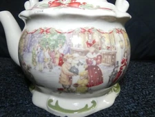 VINTAGE 2000 Cracker Barrel "Country Christmas" Teapot  EUC