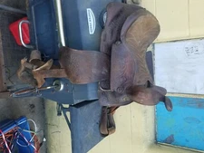 15" Saddle King of Texas----little wear and tear NO 3712024 RALIDE NO 3780494 