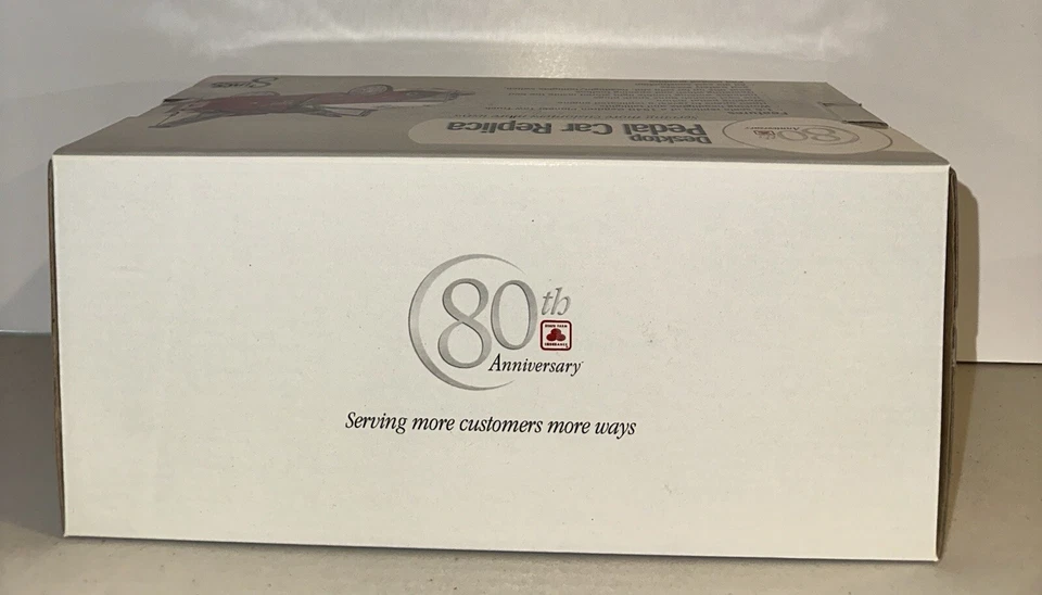 Réplica de auto a pedales de escritorio - Camión de remolque Gendron Pioneer State Farm Insurance 1940 Foto 4 de 4