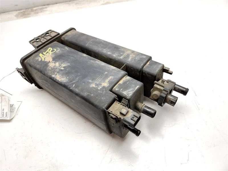 Nissan Armada 2005-2021 bote de vapor de combustible de 5,6 L carbón EVAP OEM 14950-7S00A Foto 2 de 4