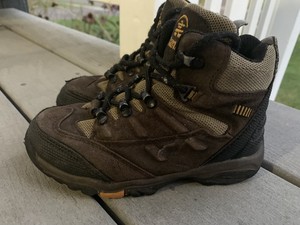 childrens waterproof hiking shoes