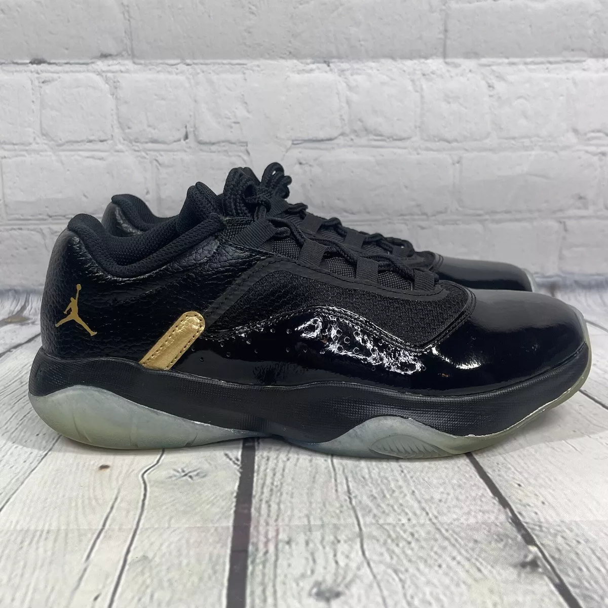 TRIPLE BLACK 2021 Air Jordan 11 CMFT Low DETAILED LOOK 