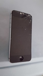 Apple iPhone 5s - Defekt - Für Ersatzteile - PREISVORSCHLAG MACHEN!!