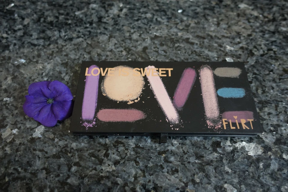 Flirt love is sweet eyeshadow palette New without box - Image 3 of 4