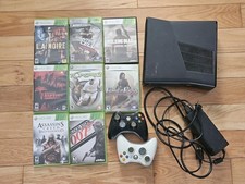 Microsoft Xbox 360 S 4GB Console - Black (1439) Bundle