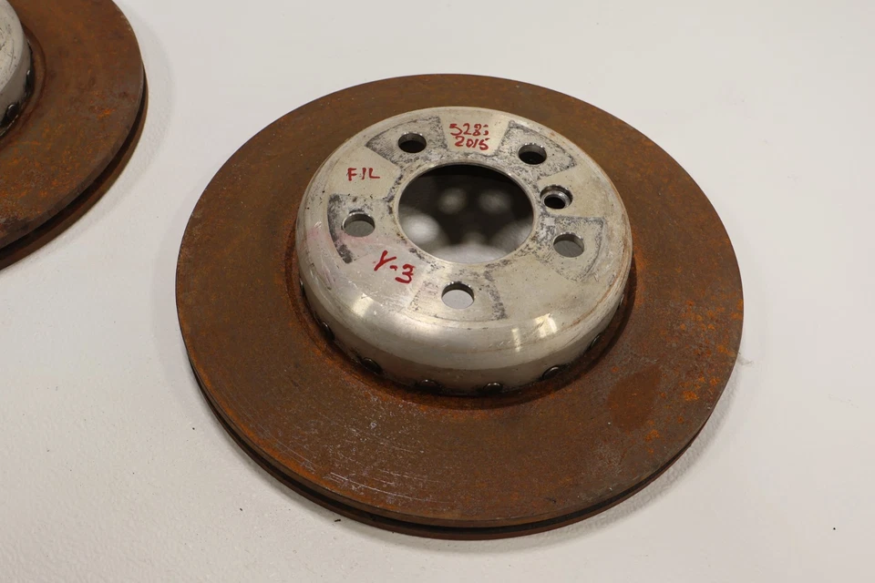 BMW 528i F10 2011-2016 juego de discos de rotor de freno delantero izquierdo y derecho OEM Foto 2 de 4