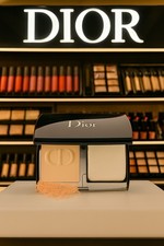 DIOR Forever Natural Velvet No Transfer Long-wear Compact Foundation 1N Natural