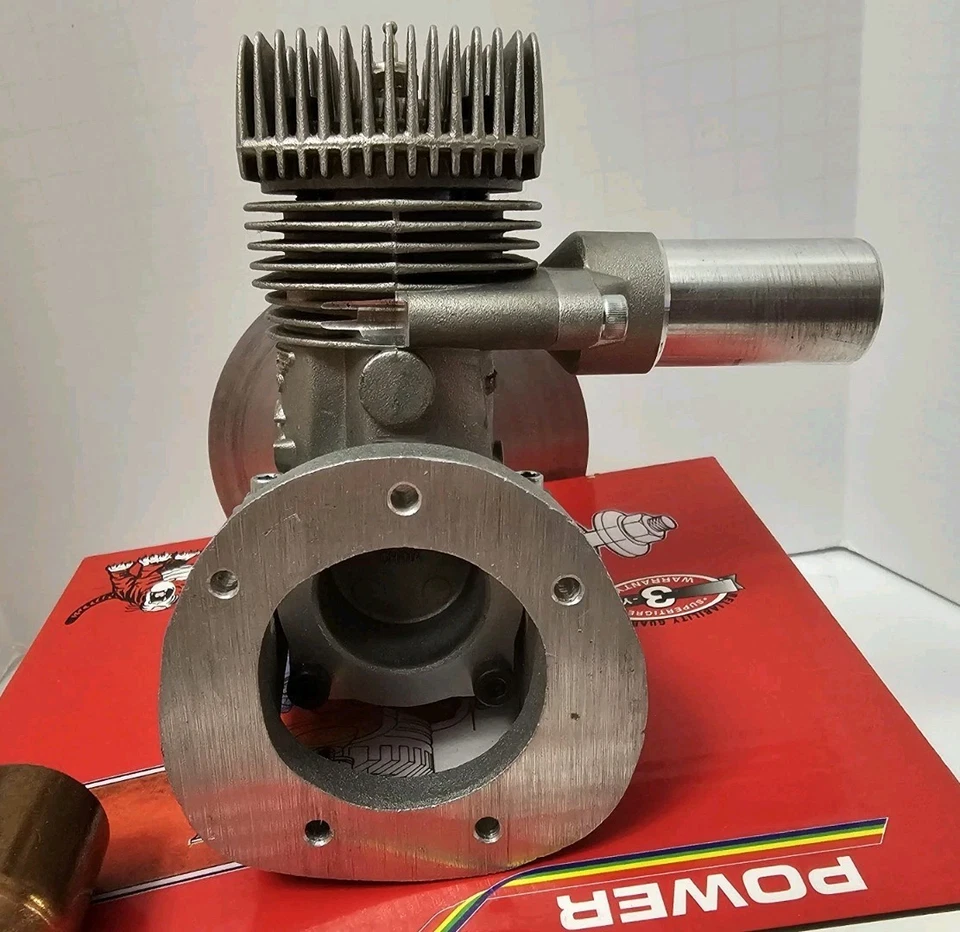 SuperTigre G 90 RC Airplane Engine with Muffler and EXTRAS - UNRUN / Mounted - Image 3 of 4