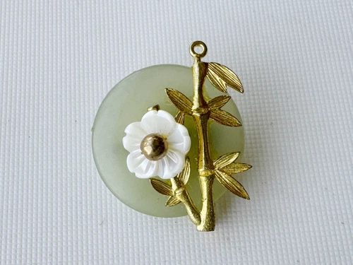 vintage mother-of-pearl engraved bamboo brooch 1 inch costume jewelry