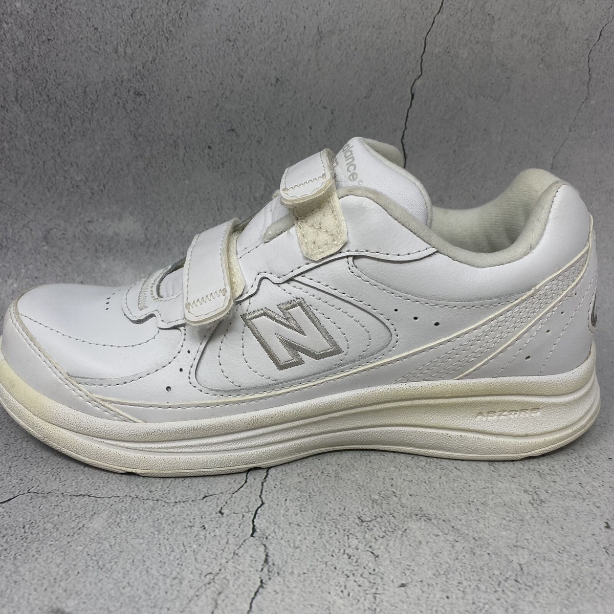 New Balance Walking Shoes Women's Sz M (B) White Double Hook Loop  WW577VW