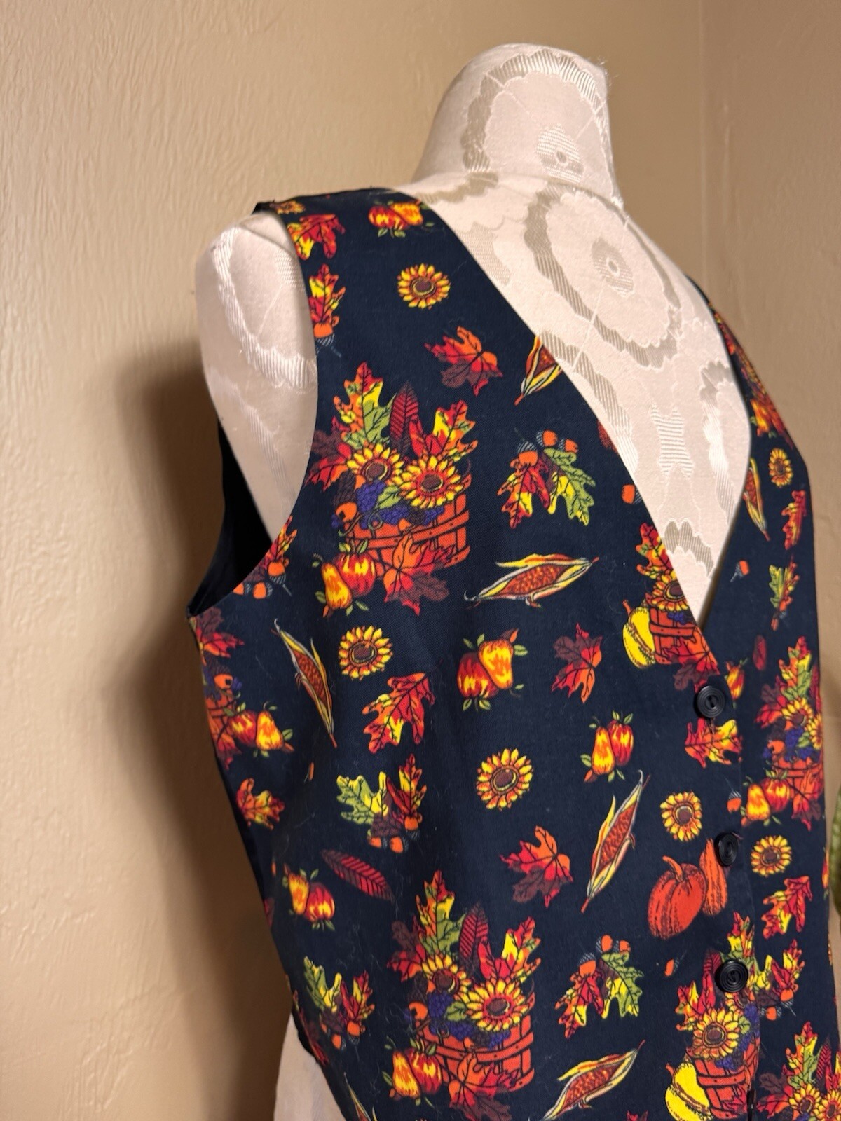 VTG Fall Designs Basic Editions Button Up Vest Sz… - image 3