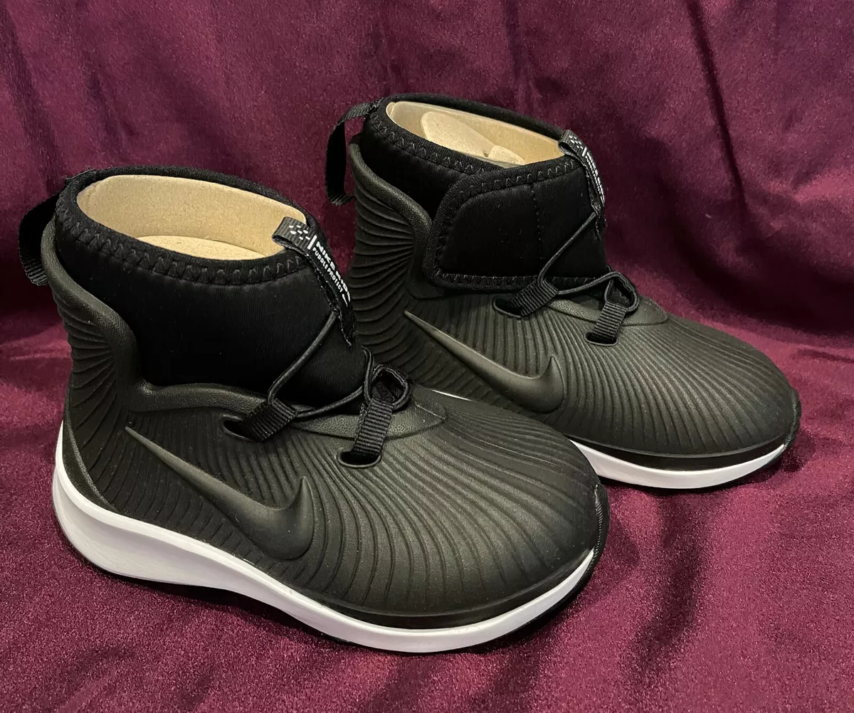Toddler 2024 nike boots