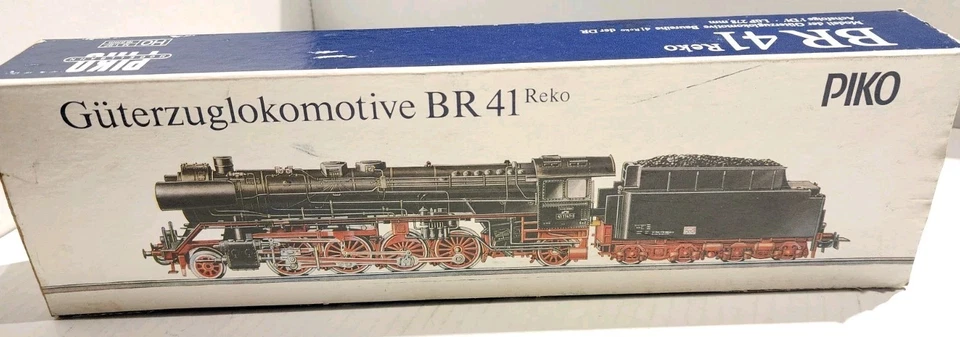 PIKO HO Scale 2-8-2 Steam Locomotive BR41 - Image 2 of 4