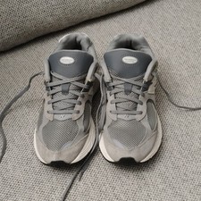 New Balance 2002R GC2002RM Gray Unisex Kids Athletic US 5.5 EU 38