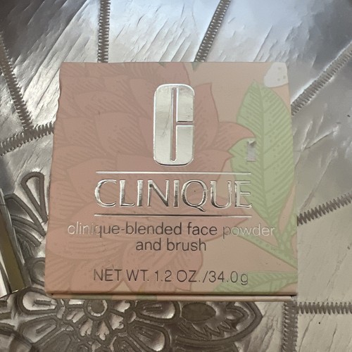 NIB CLINIQUE BLENDED FACE POWDER & BRUSH TRANSPARENCY 4 1.2 OZ. - Picture 2 of 7