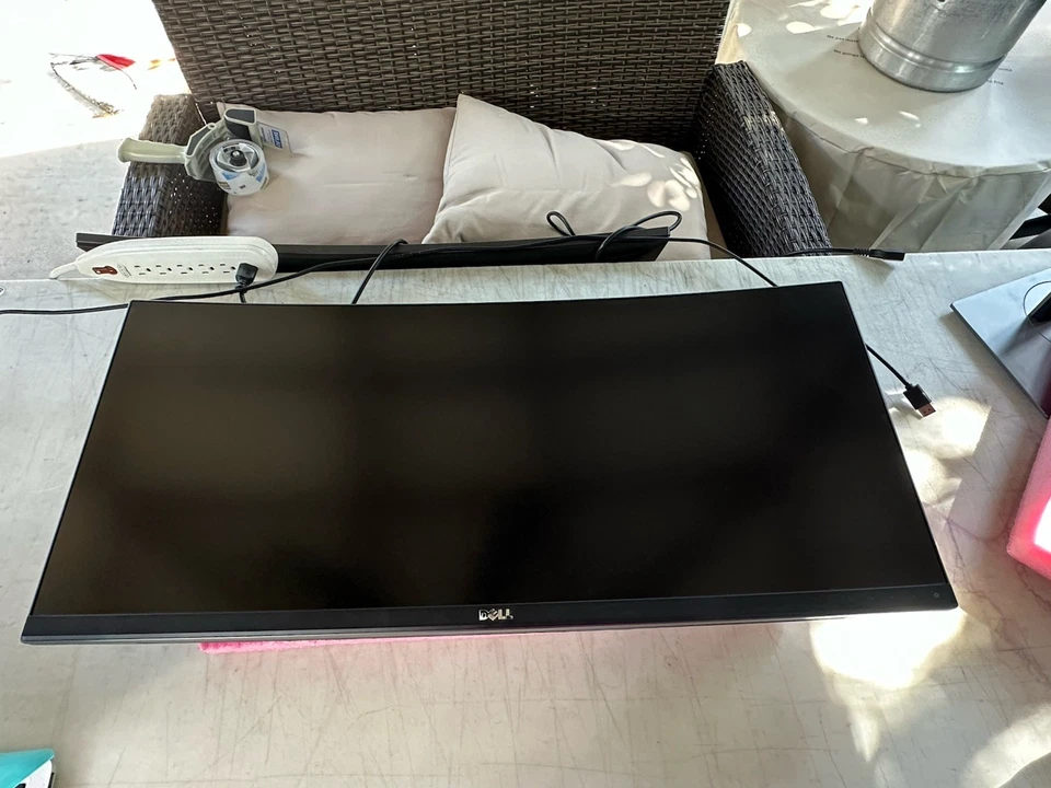 Dell UltraSharp U3415W 34" Ultra Wide 1440p Curved LED Monitor /NO Stand - Image 4 of 4