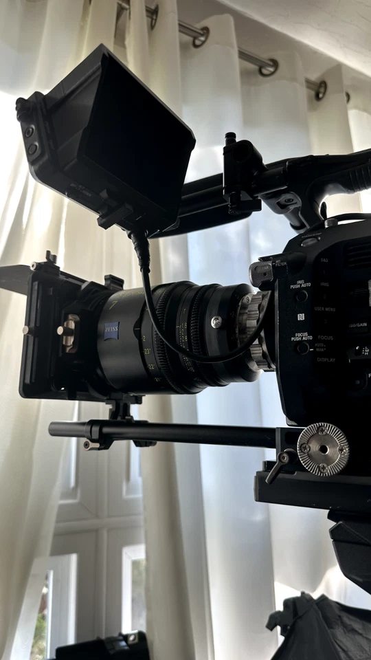 Zeiss Digiprime 7mm T1.6 B4 Mount Cinema Lens For Sony, Arri, Canon, and more - Image 3 of 4