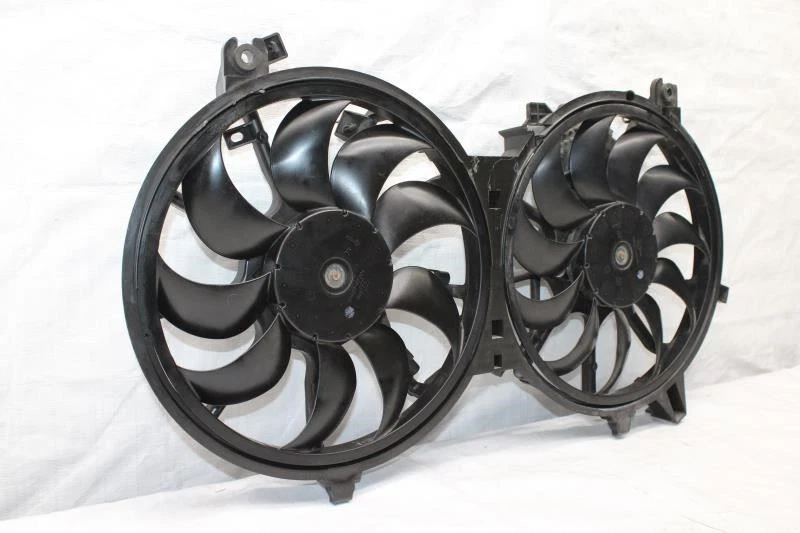 Infiniti G37 V36 2010 convertible #264 conjunto de ventilador de refrigeración automático Foto 2 de 4