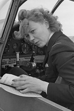 168 women, among them recruits from the US WW2 Photo Glossy 4 6 in J001