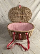 Picnic Al Fresco By Ciroa Picnic Basket With Pink Fabric Lining Striped Handle