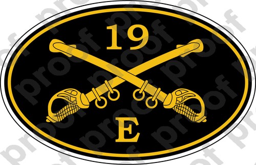 STICKER U S ARMY BADGE E CO 19TH Cavalry Sabers - 第 1/1 張圖片