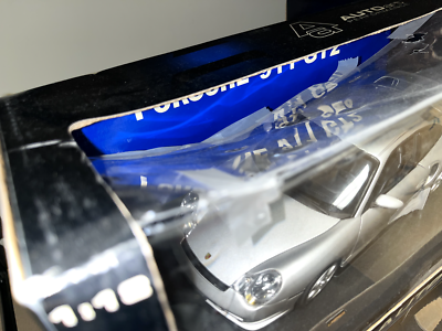 PORSCHE 911 (996) TURBO COUPE GT2 SILVER BY AUTOart 1:18 77841