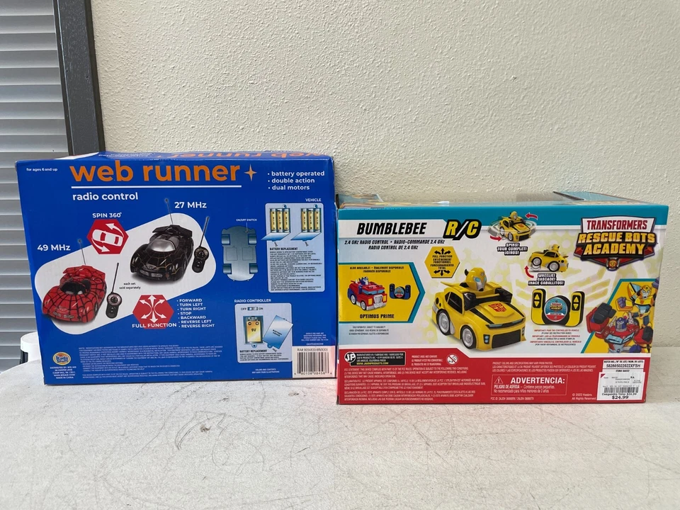 Transformers Rescue Bots Academy And Web Runner Black R/C Bumblebee - Image 2 of 4