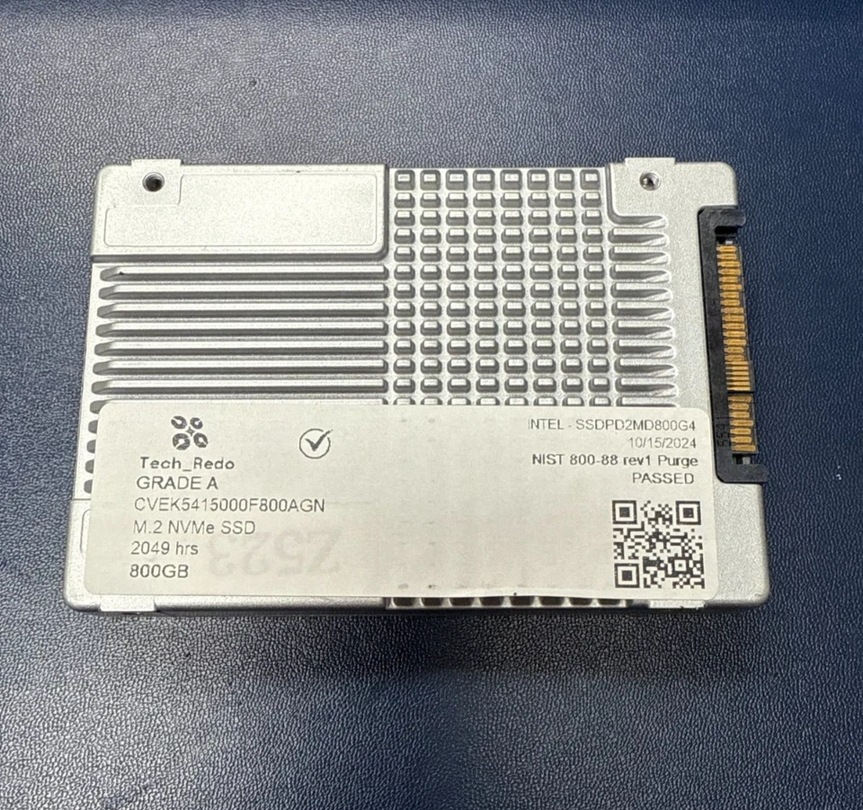 INTEL SSD DC D3700 SERIES 800G 2.5' Internal SSD SSDPD2MD800G4 2k Hours NVMe U.2 - Image 3 of 3