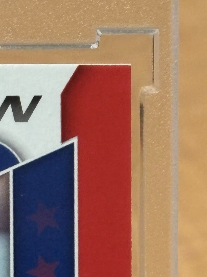 🔥🏈 2022 Panini Rookies & Stars - Man in Motion Saquon Barkley #MM-10 Red /15 - Image 3 of 4