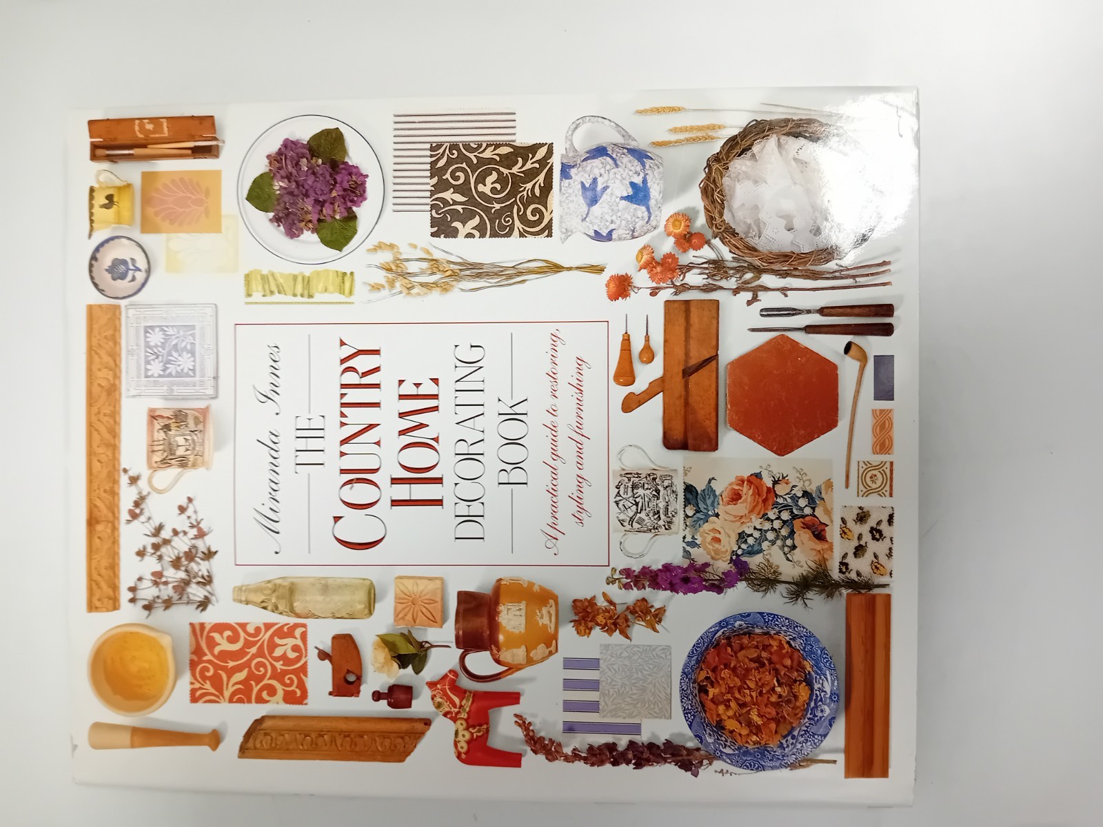The Country Home Decorating Book: Miranda Innes: Hardcover: 1990