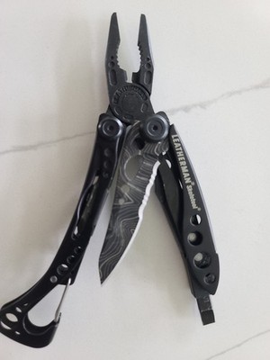 Latherman Skeletool Multi-Tool