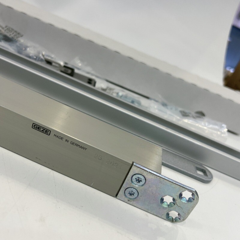Geze boxer F3 door closer with rail, silver, EN 3, for 130 kg