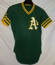 Three Plead Guilty in Fake Sports Memorabilia Case 5