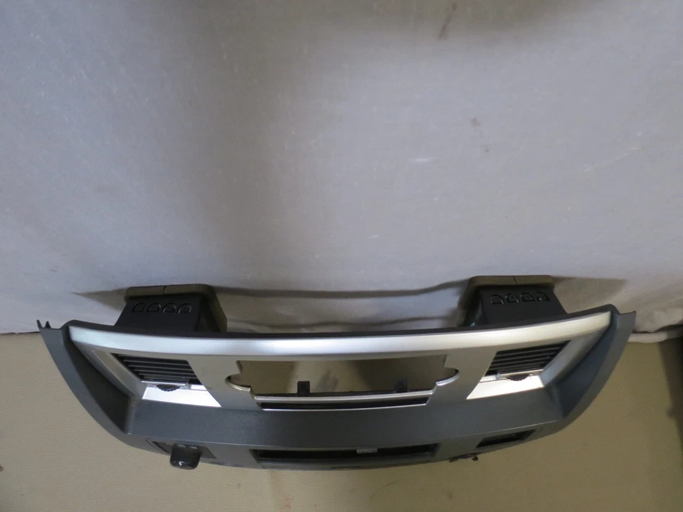 ✅ 06 07 08 Dodge RAM Radio Player AC Temp Climate Control Panel Dash Bezel OEM - Image 2 of 4