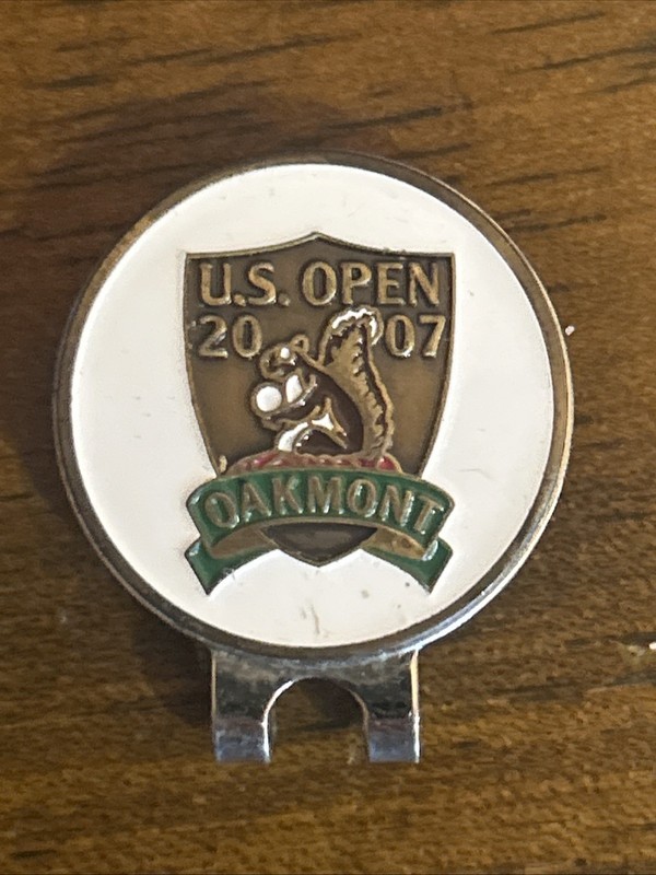 The US Open 1994 members Bronze Oakmont Squirrel Logo Golf Clip on Hat Lapel