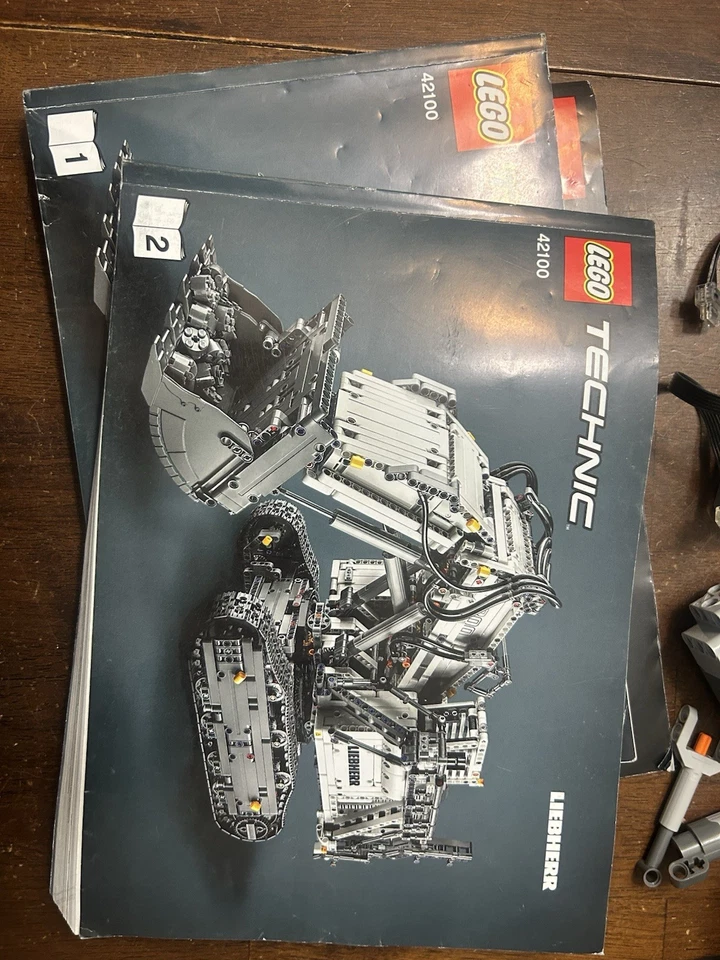 LEGO TECHNIC: Liebherr R 9800 Excavator (42100) READ & LOOK AWESOME!!!! - Image 2 of 4