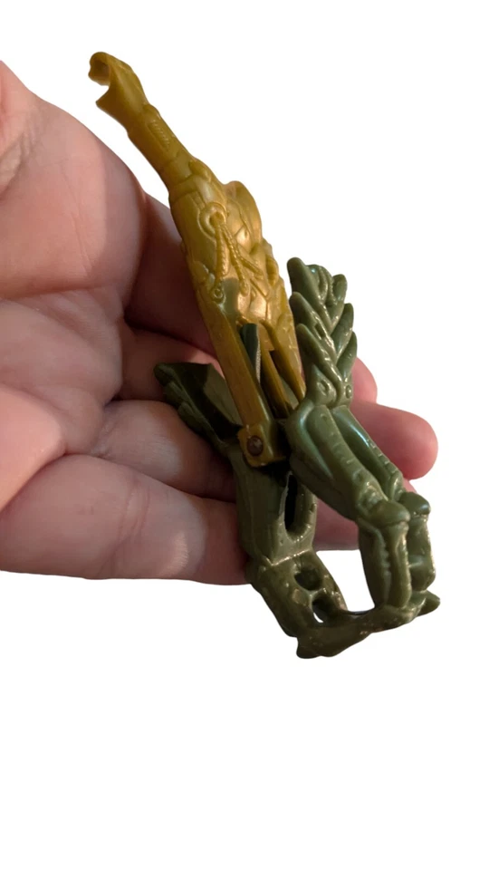 Gold Claw Silverhawks accessory part weapon Pair figure toy Kenner Replacement - Image 3 of 4