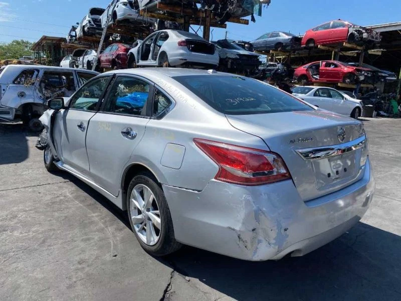 Antena Antena Aleta de Tiburón 2013 2014 Nissan Altima SEDAN Foto 4 de 4