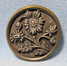 Antique Pewter Metal & Brass   DAISY FLOWER Picture Button ~ 1 inch