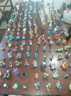 Skylanders Activision Action Figures Lot of 200 Mixed Figures Crystal's Cars