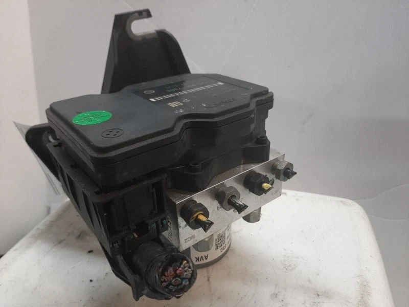 Módulo de bomba de freno ABS 14 2014 Buick Encore 95367356 Foto 2 de 4
