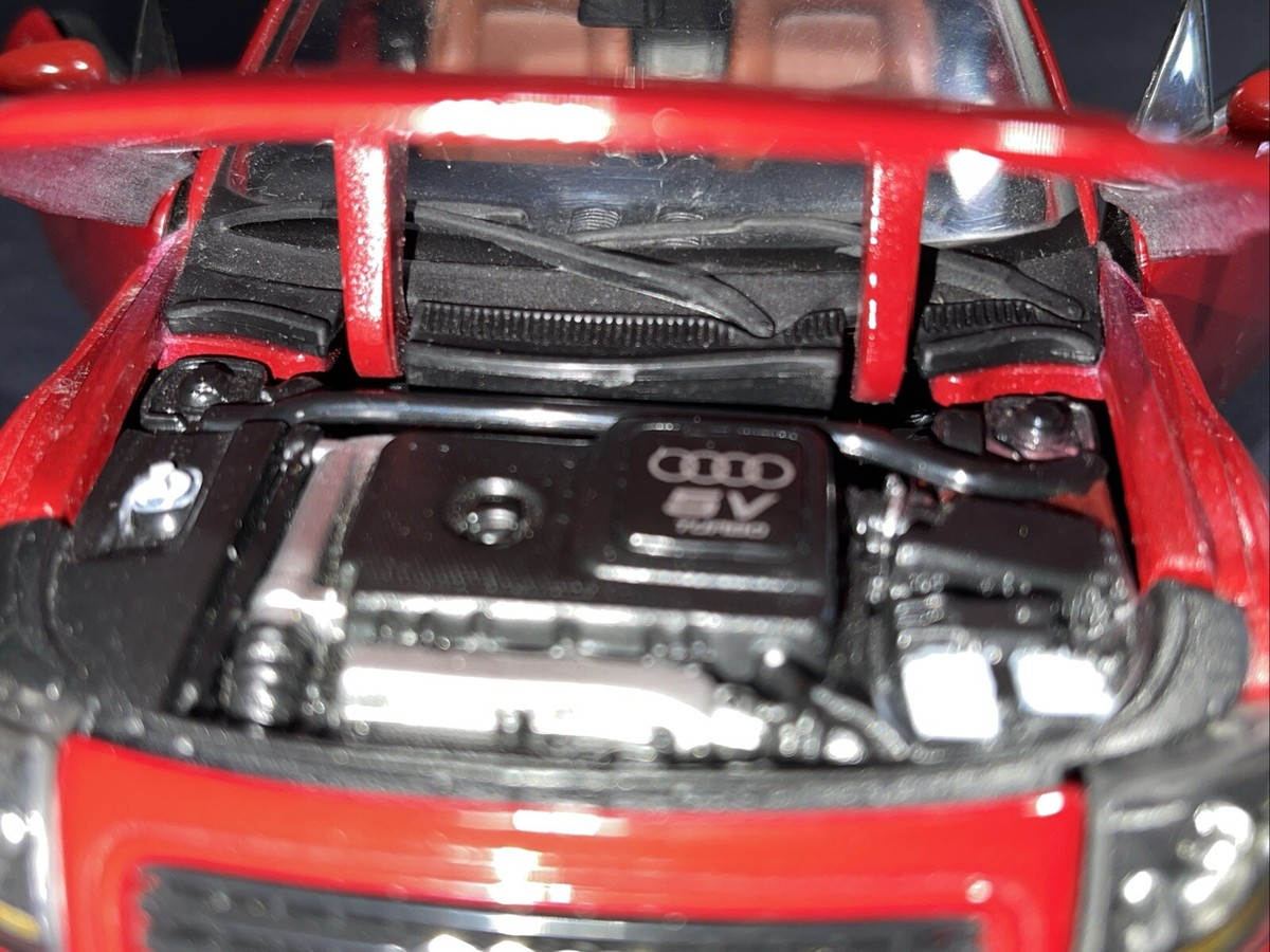 マイスト　Audi TTロードスター Maisto Audi TT Roadster 1:64 Diecast Car Mint Condition Dark Gray