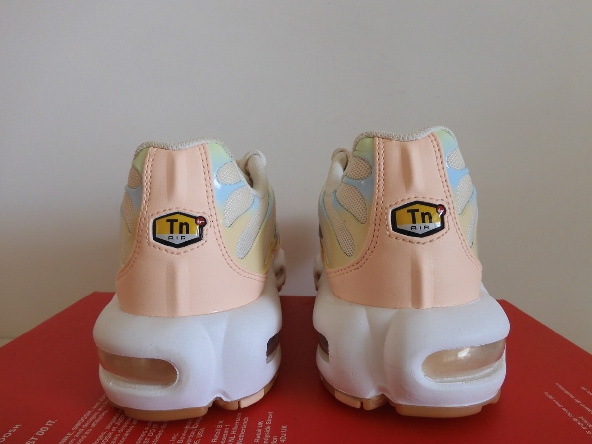 Nike Air Max Plus Pink-Crimson Tint-Blue-Ivory-White Womens Sz 10