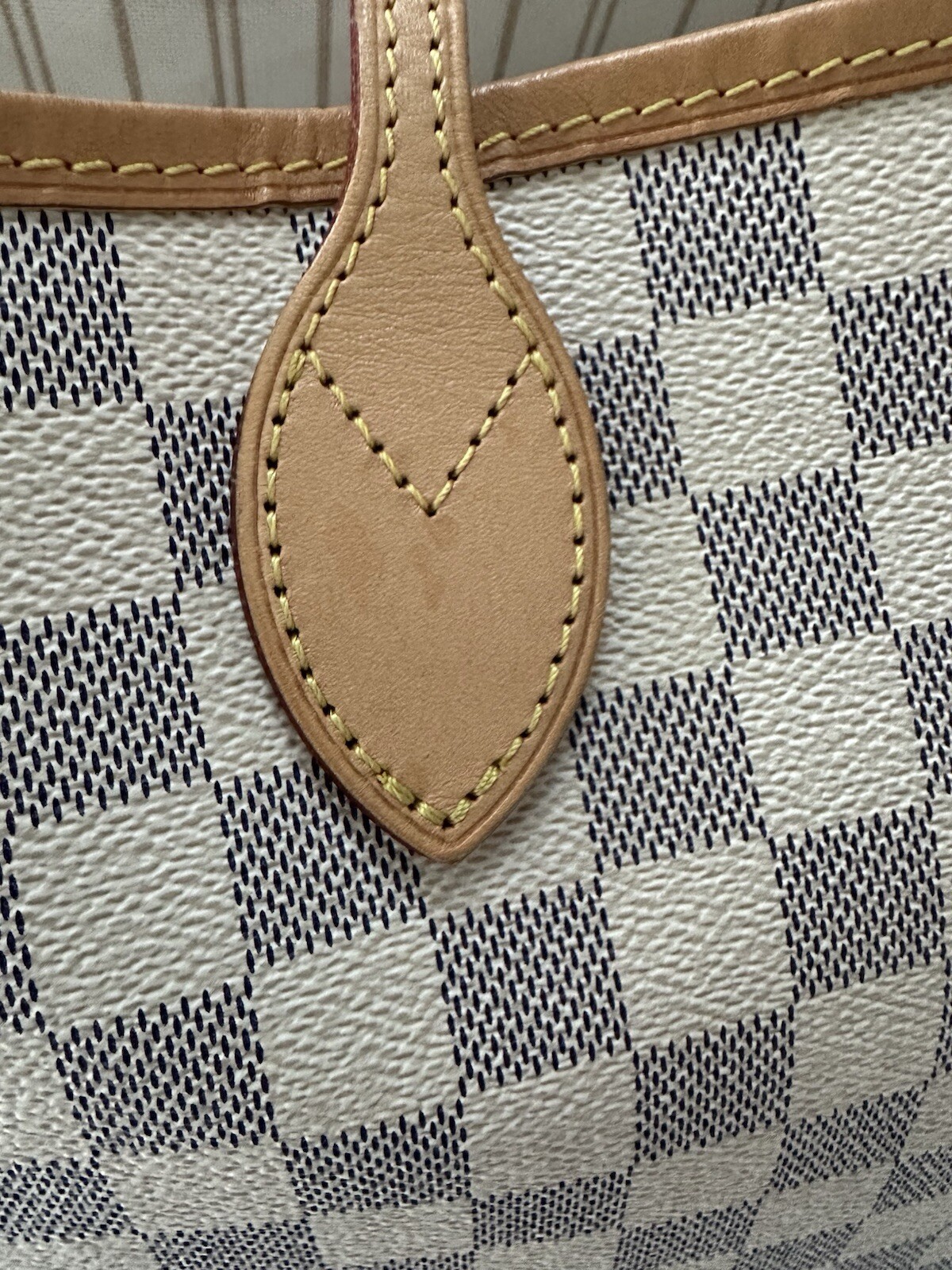 Louis Vuitton Neverfull MM - image 5