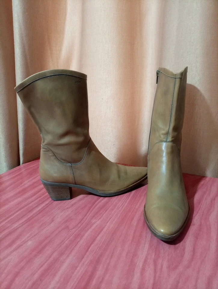 Botas de cuero para mujer GEOX color miel. Euro Talla 37. US 6. Suave y tan lindo Foto 4 de 4