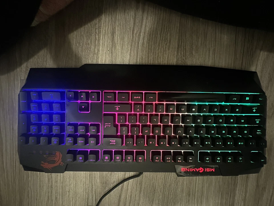 MSI Vigor GK40 Wired RGB Gaming Keyboard Tested Works - Image 2 of 3
